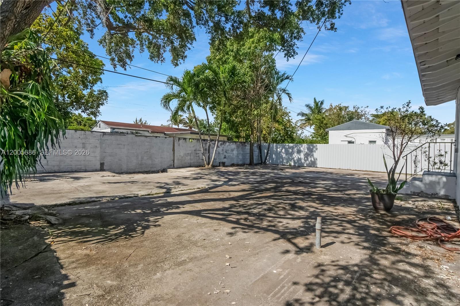 PALM PARK - Residential