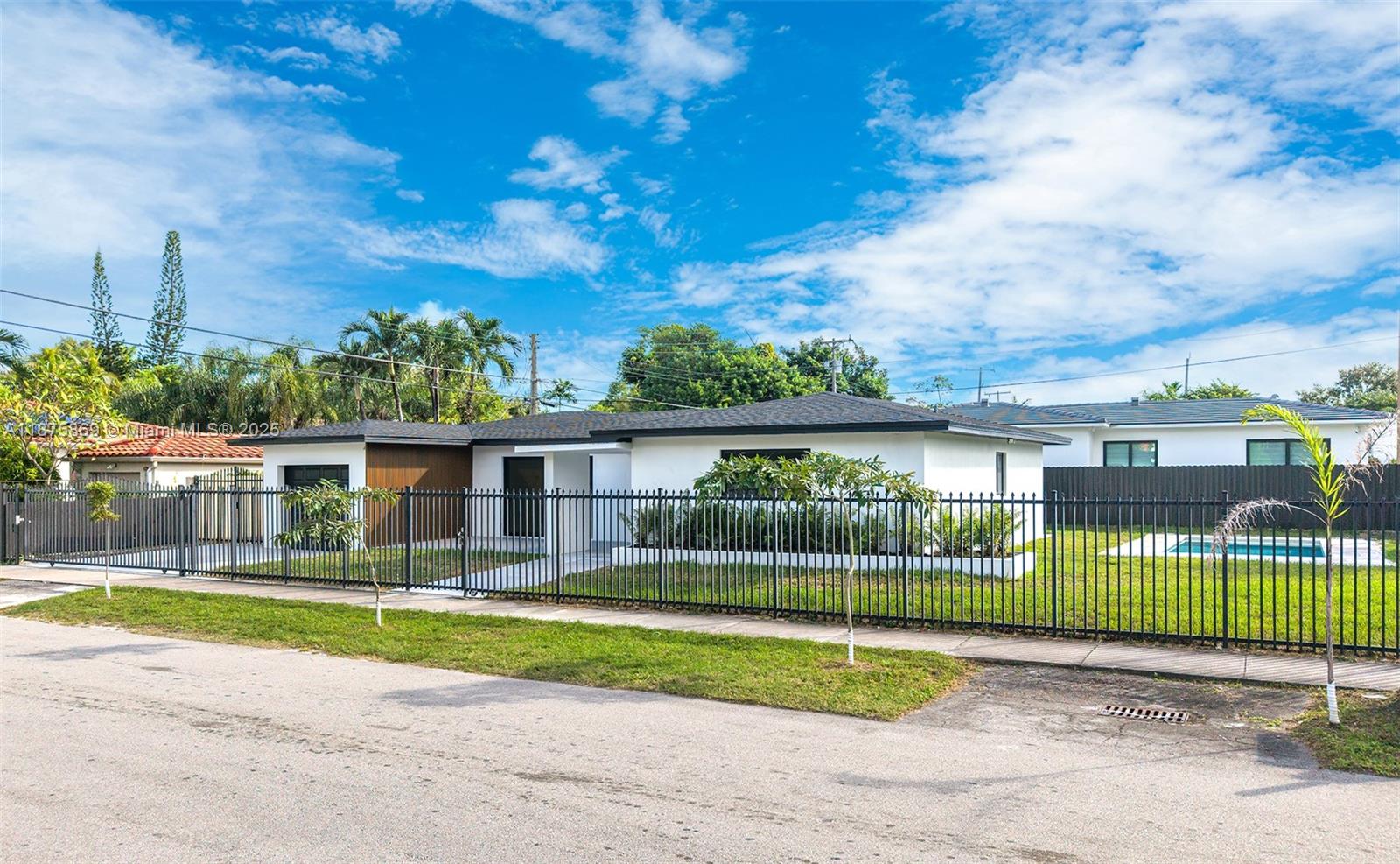 WESTMOOR PARK - Residential