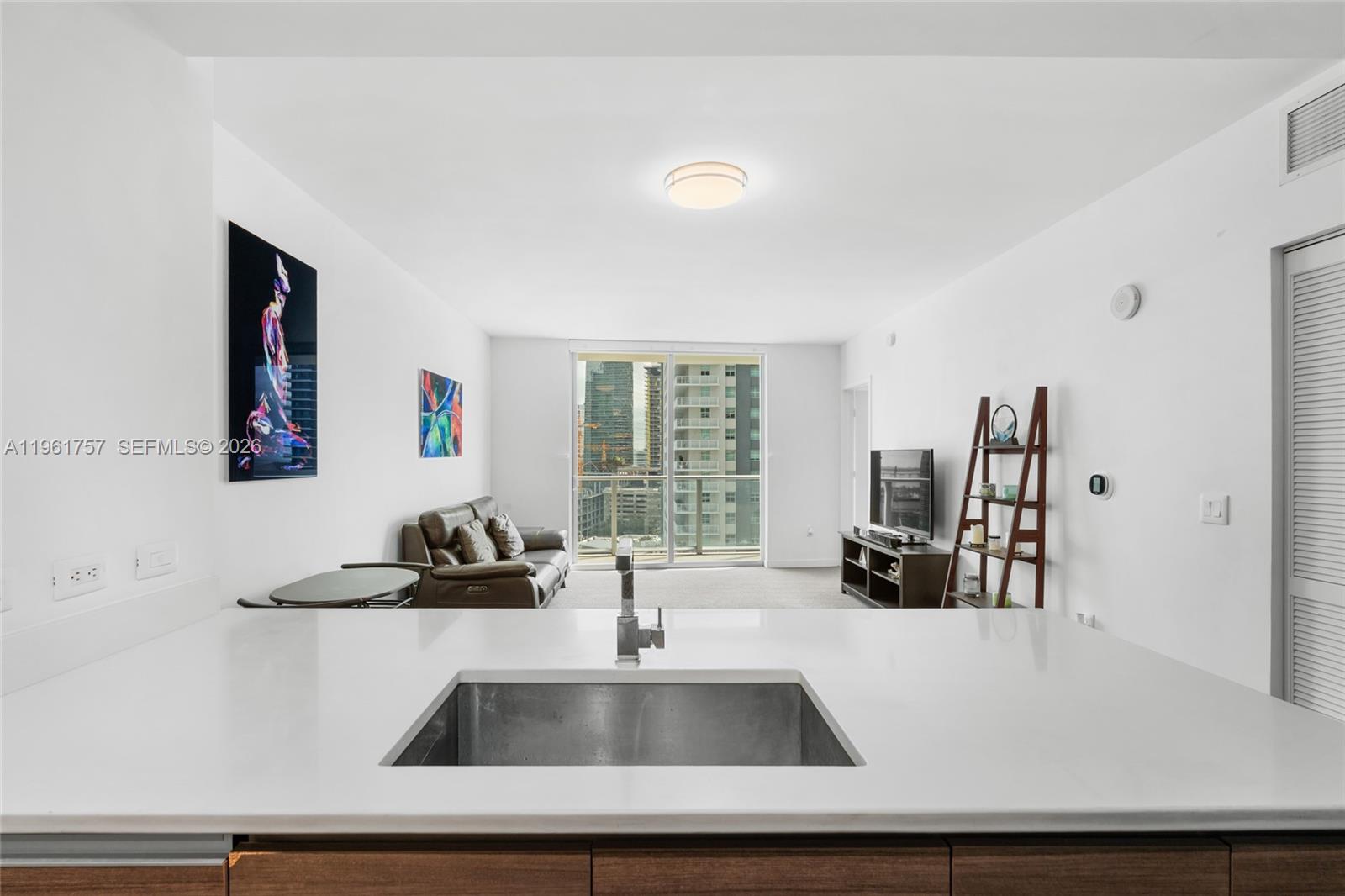 1100 MILLECENTO RESIDENCE - Residential