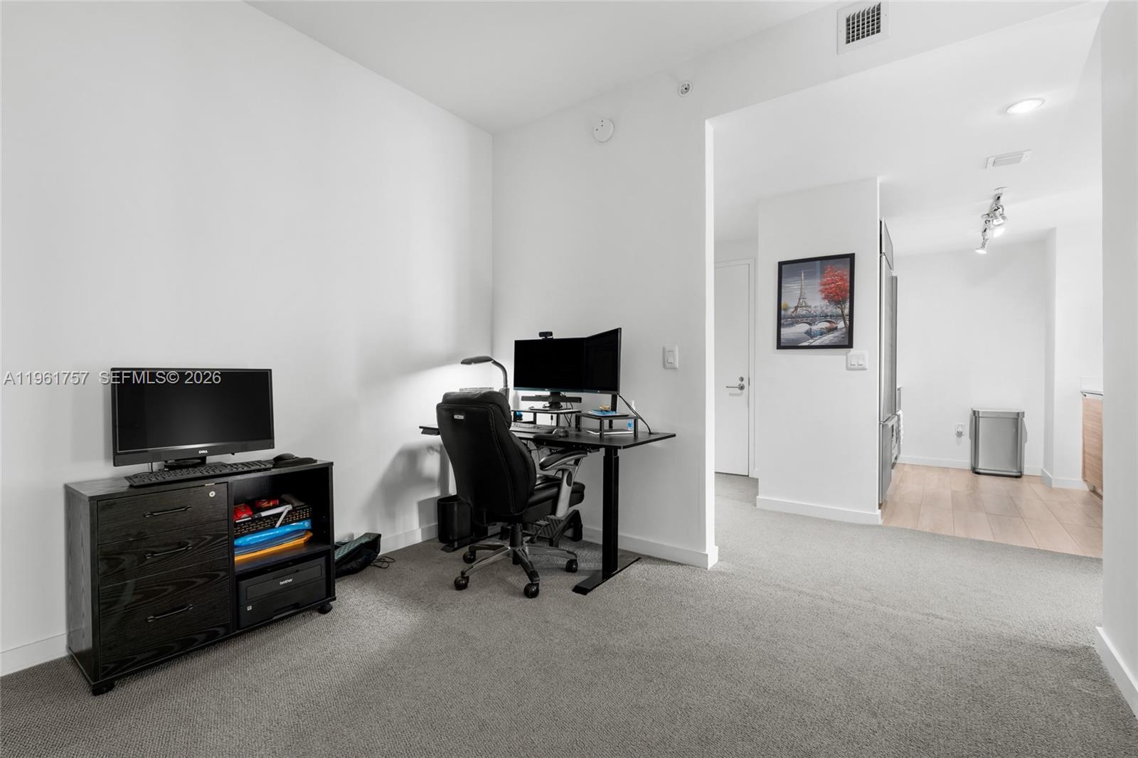 1100 MILLECENTO RESIDENCE - Residential