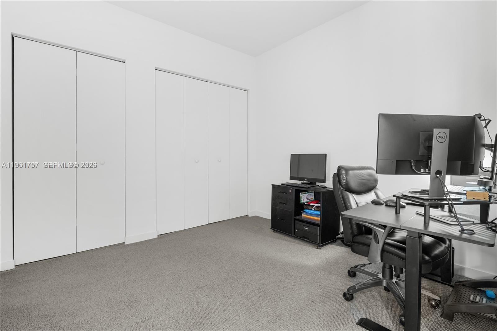 1100 MILLECENTO RESIDENCE - Residential