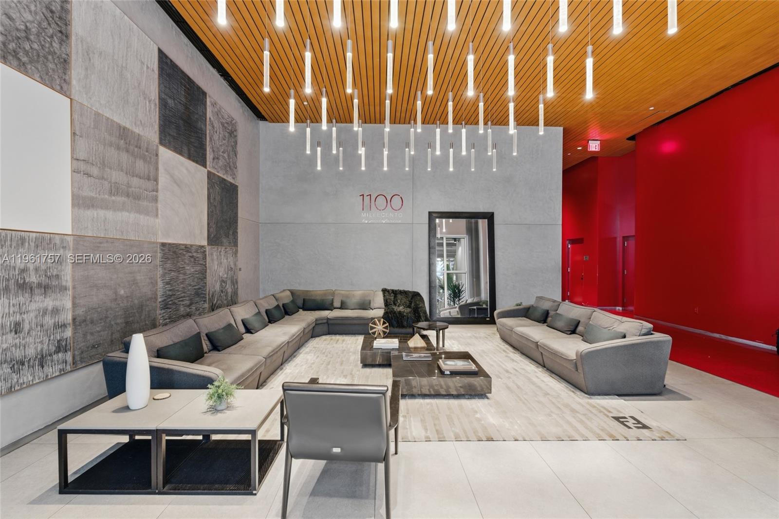 1100 MILLECENTO RESIDENCE - Residential