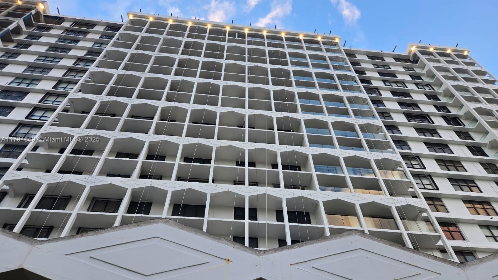 BALMORAL CONDO - Residential