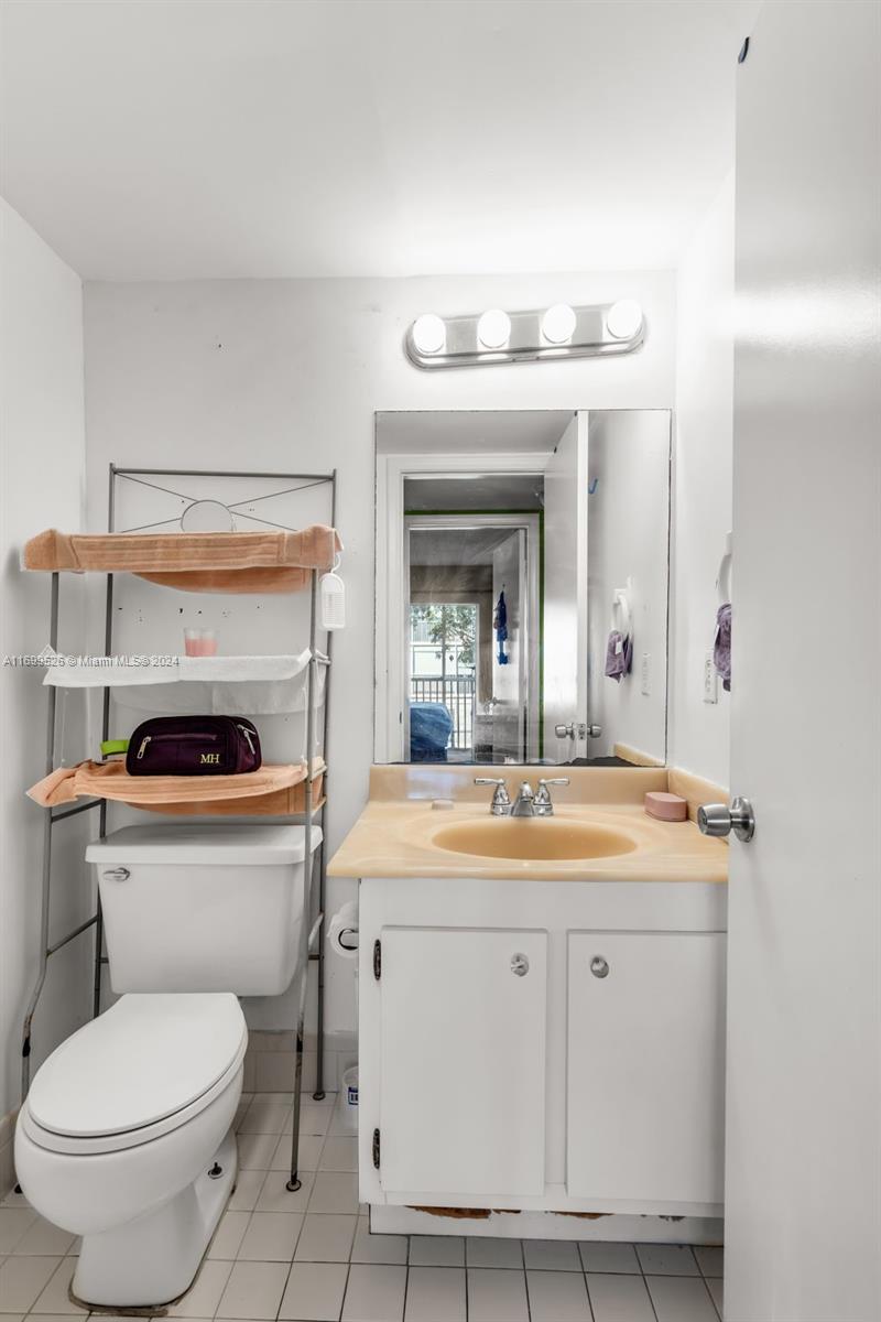 NEW HAMPTON AT CENTURY VI - Residential