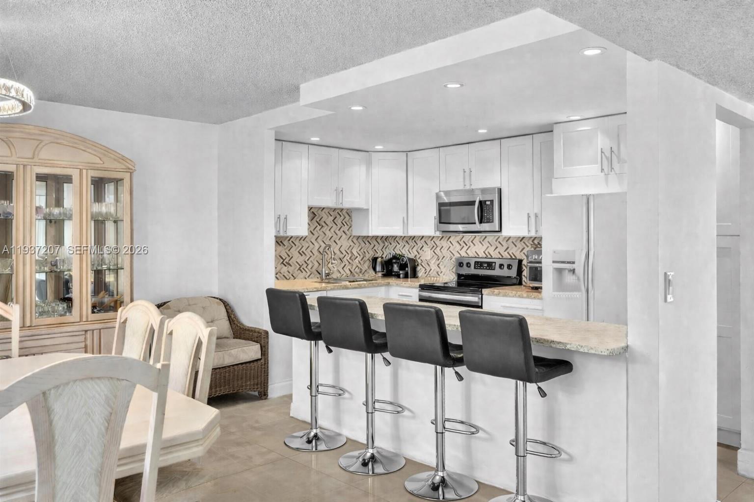 VILLA DORADA CONDO NO 2 - Residential