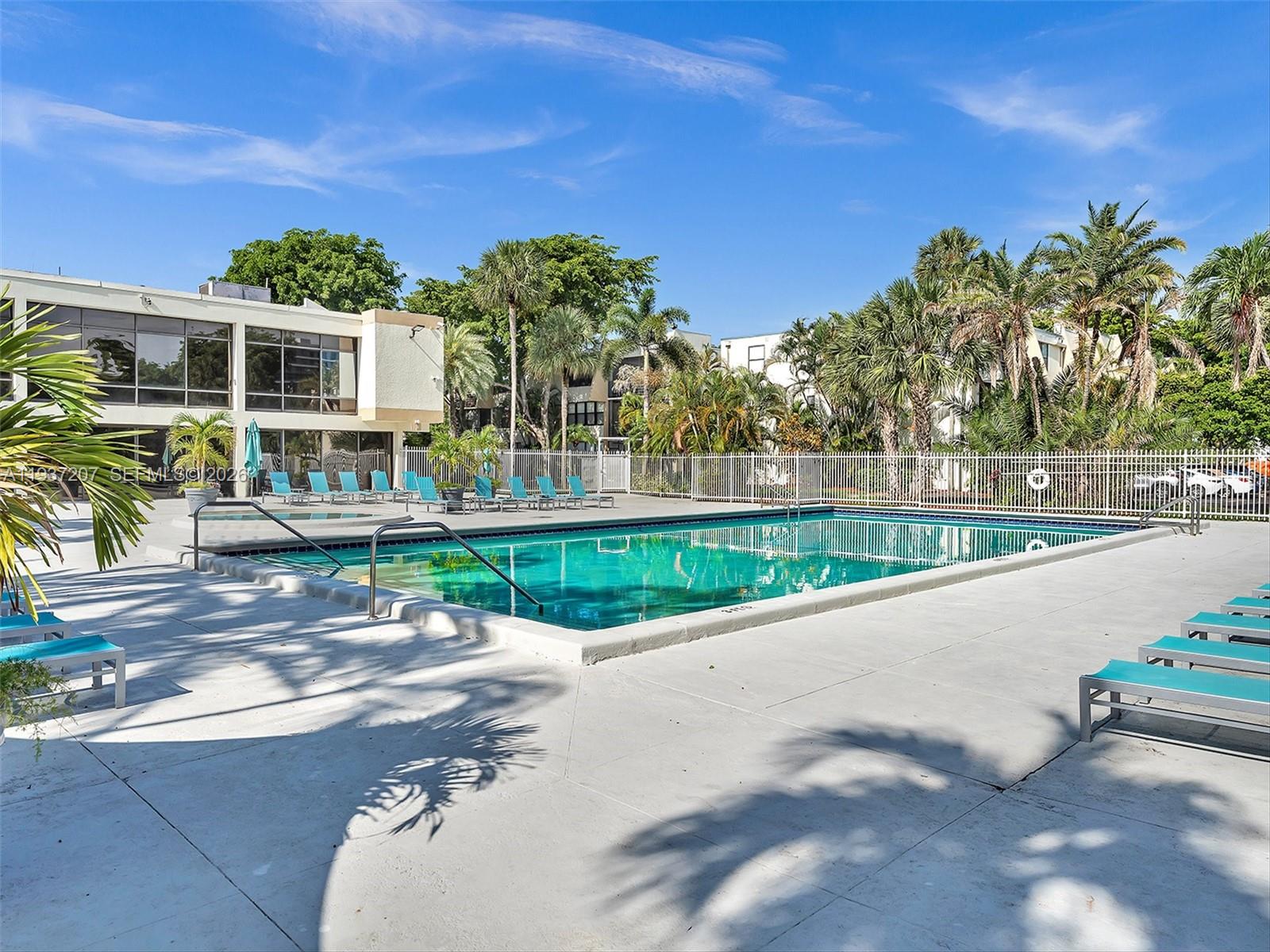 VILLA DORADA CONDO NO 2 - Residential