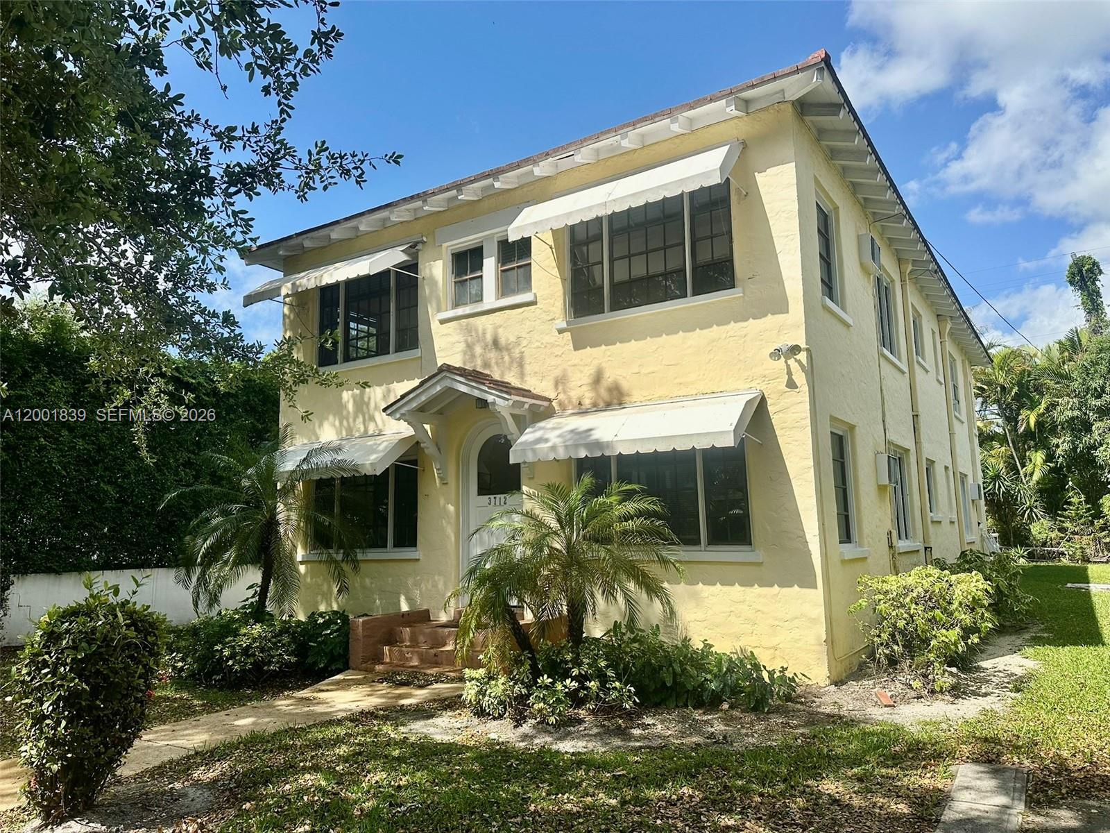 CORAL GABLES C C SEC 3 - Residential Lease