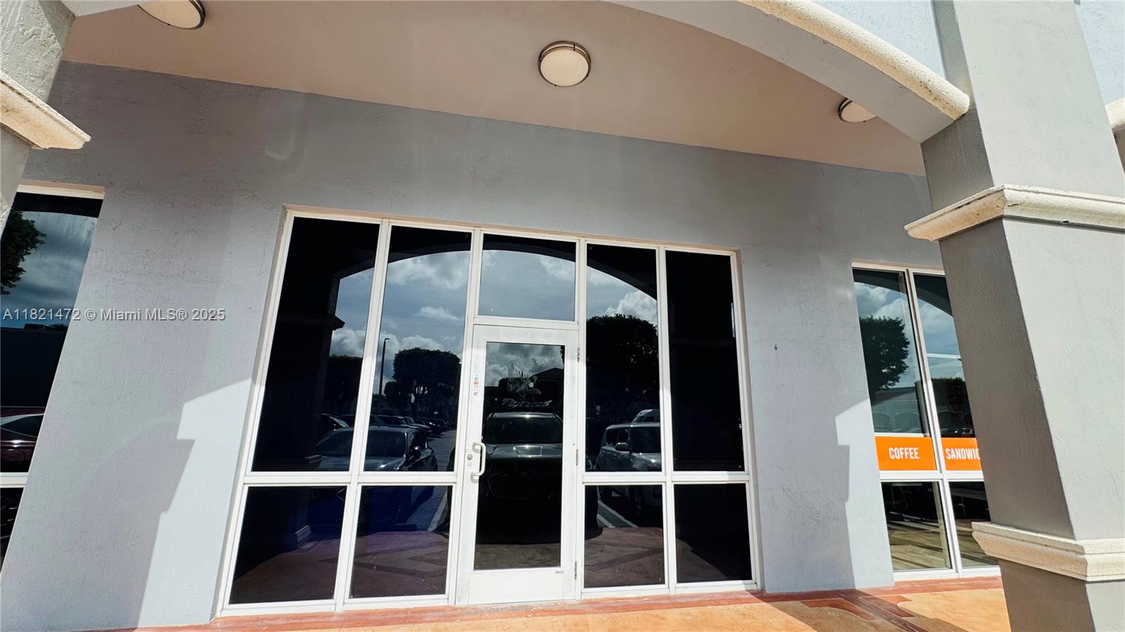 Excellent location!! Unit for Rent for office, medical, or small businesses use in the famous shopping plaza "BIRD ROAD PLAZA", located on the ground floor. The space features an open floor plan, four small office, private restroom, unit in excellent condition, can be rented independently or if you are looking for something bigger, it can be rented with the unit next door (#14271) Each unit measures 1,050 SF, plenty of parking in the shopping center, located in a high traffic and residential area. NNN included in the rent.