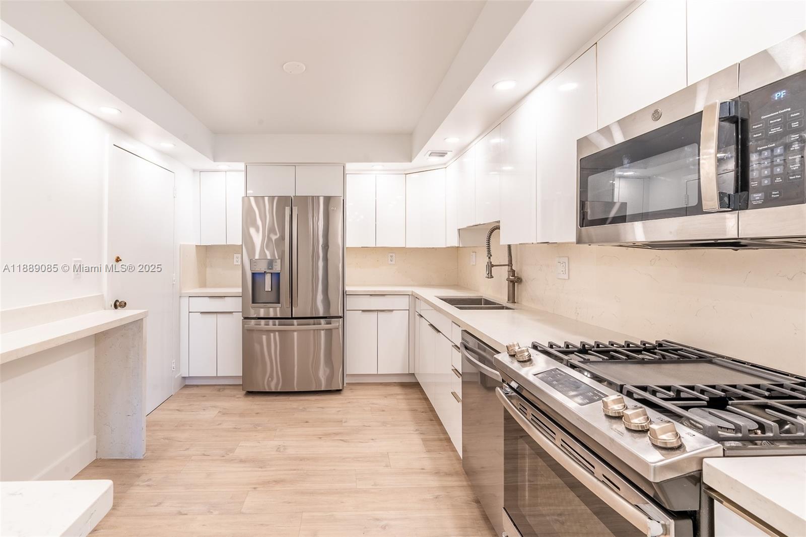 PARKER PLAZA CONDO ESTATE - Residential