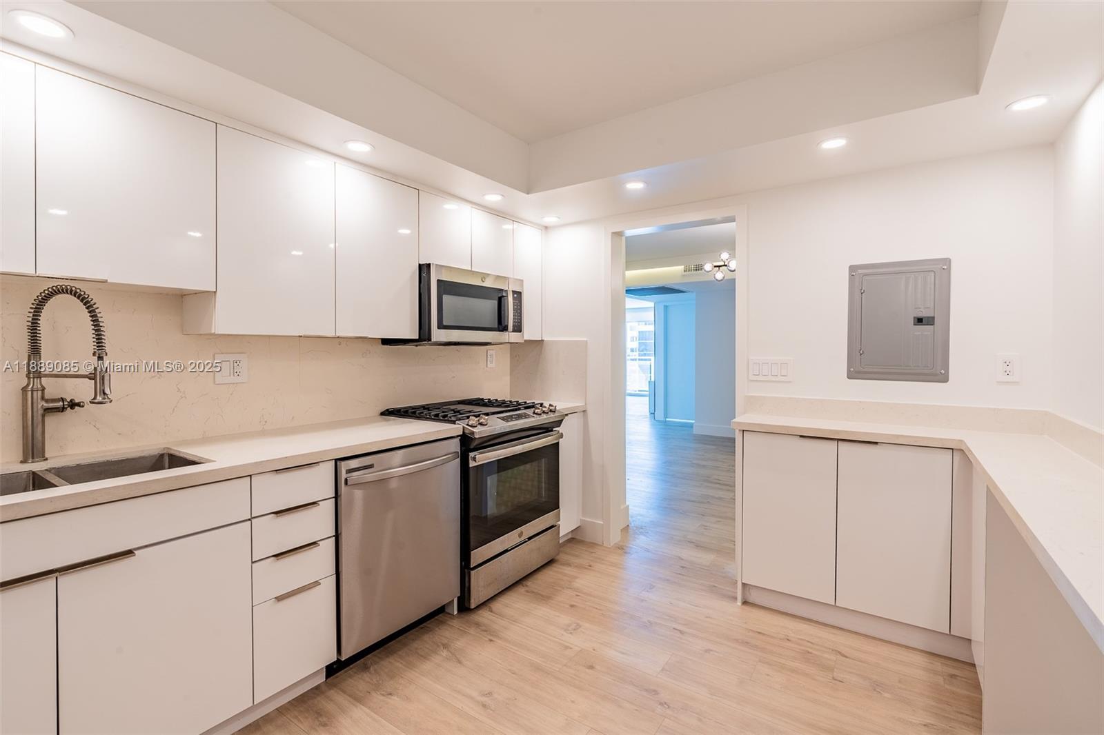 PARKER PLAZA CONDO ESTATE - Residential
