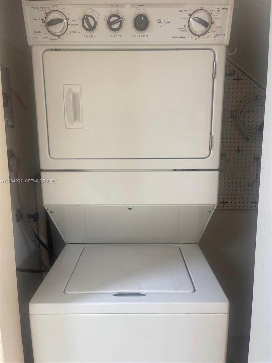 COURTYARDS AT KENDALL CON - Residential