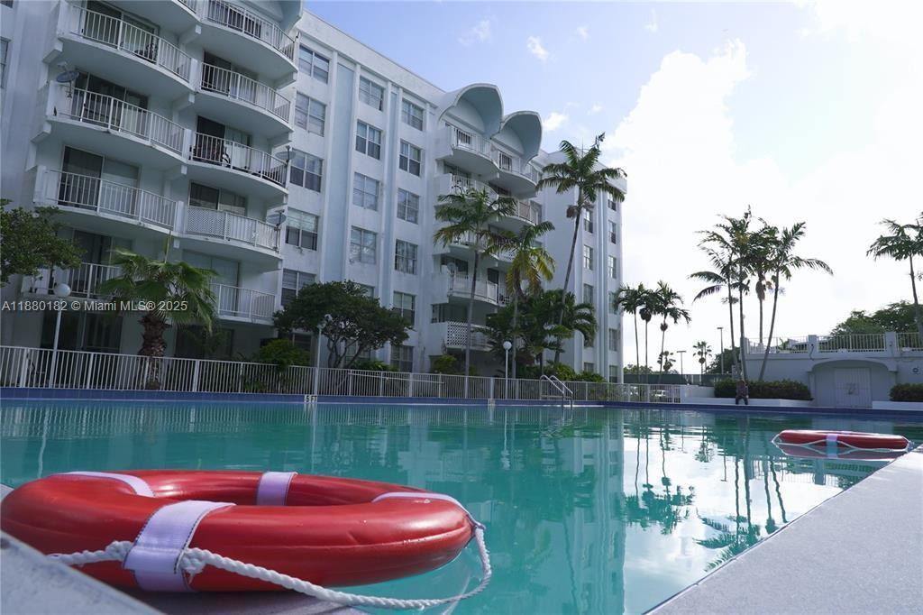 MONTECARLO CONDO - Residential