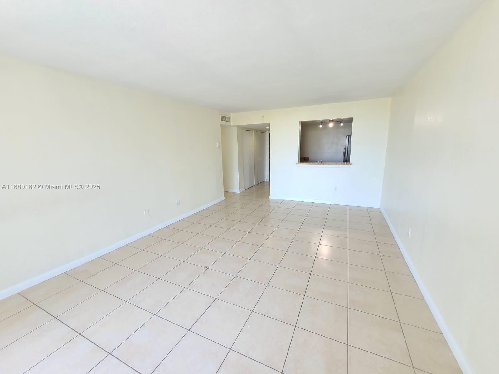 MONTECARLO CONDO - Residential