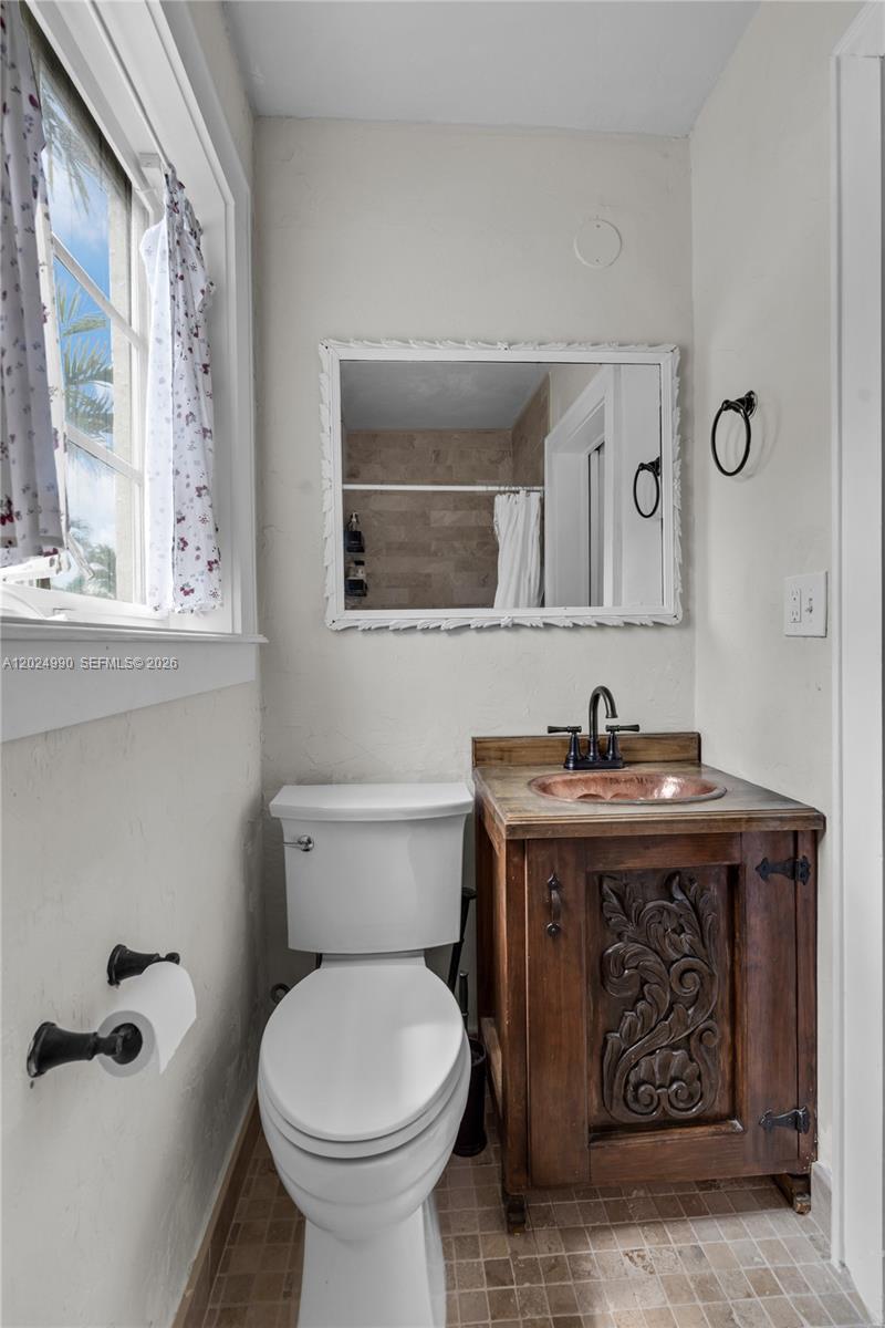 CORAL GABLES GRANADA SEC - Residential