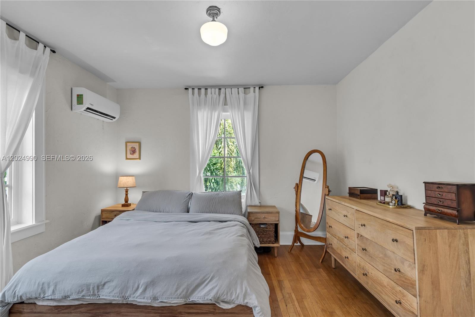 CORAL GABLES GRANADA SEC - Residential