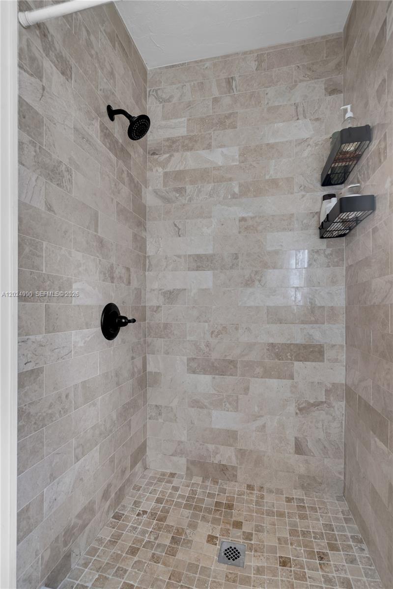 CORAL GABLES GRANADA SEC - Residential