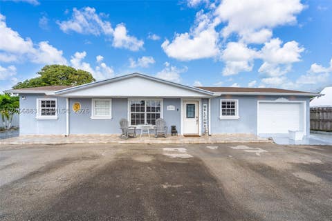 Photo of 20514 NW 44th Pl, Miami Gardens, FL 33055 (MLS # A12066883)