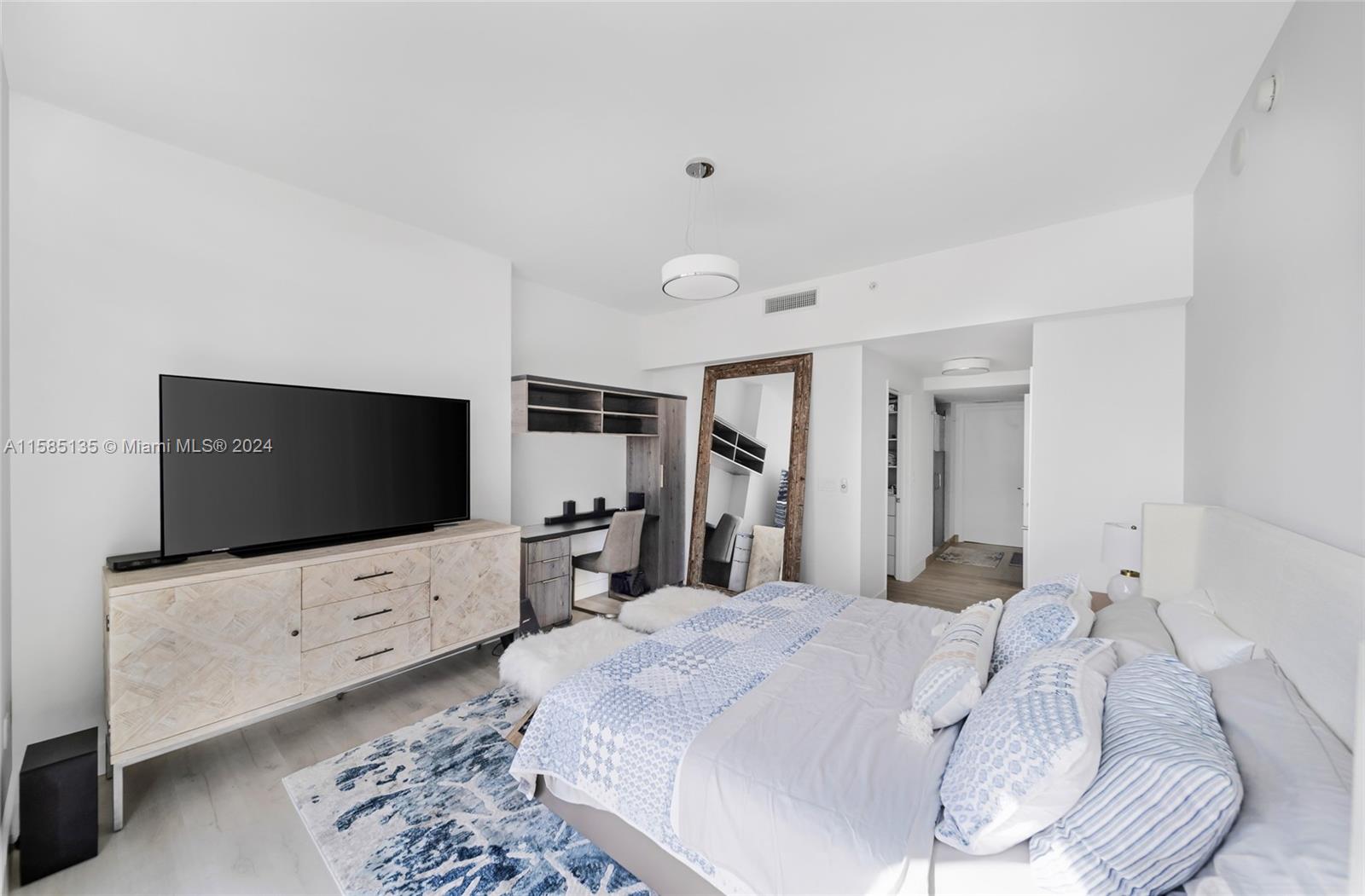 MINT CONDO - Residential Lease