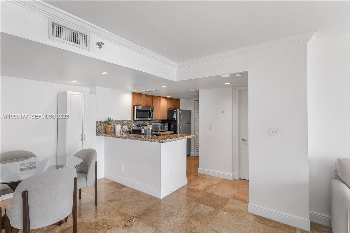 Isola Condo - Residential