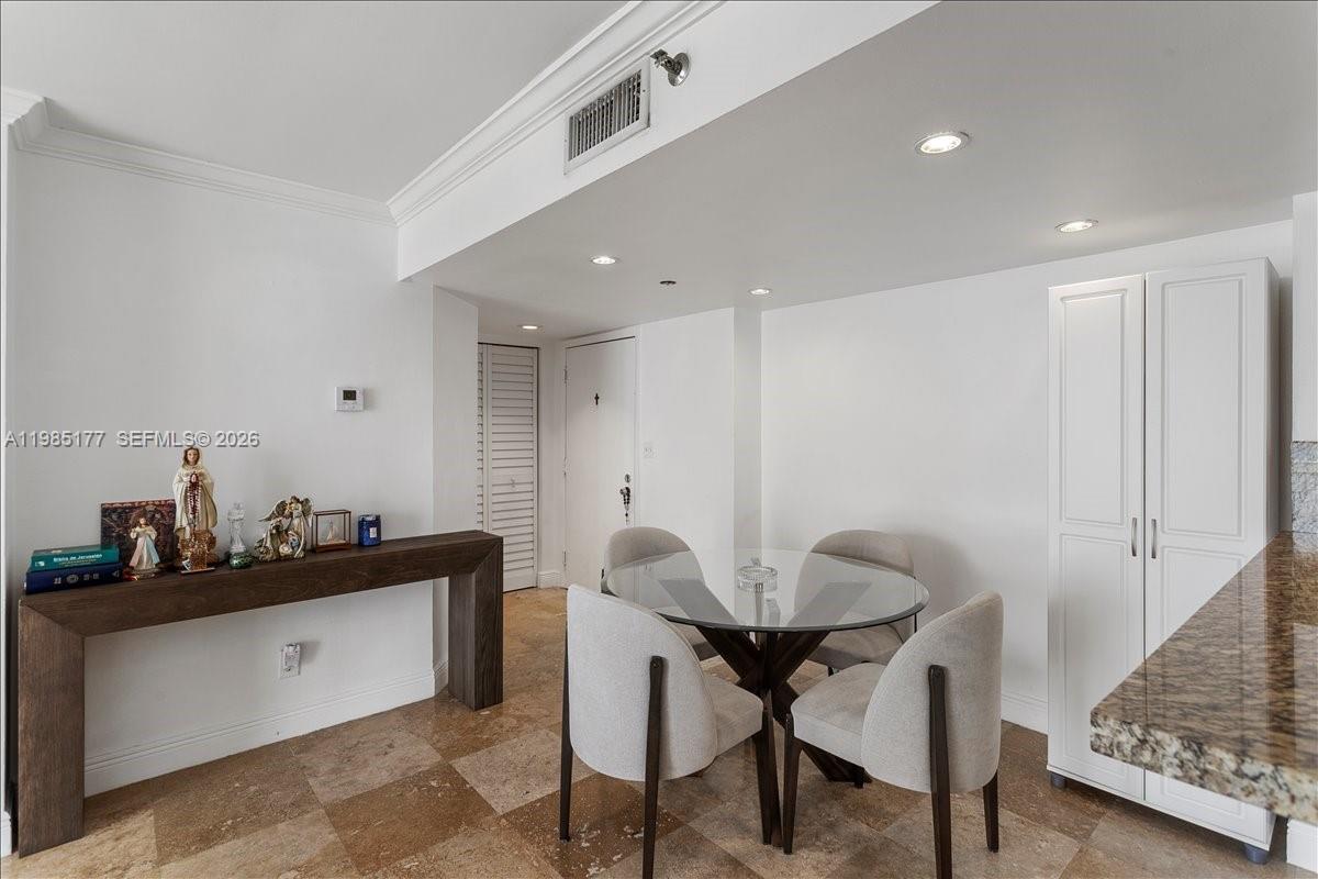 Isola Condo - Residential