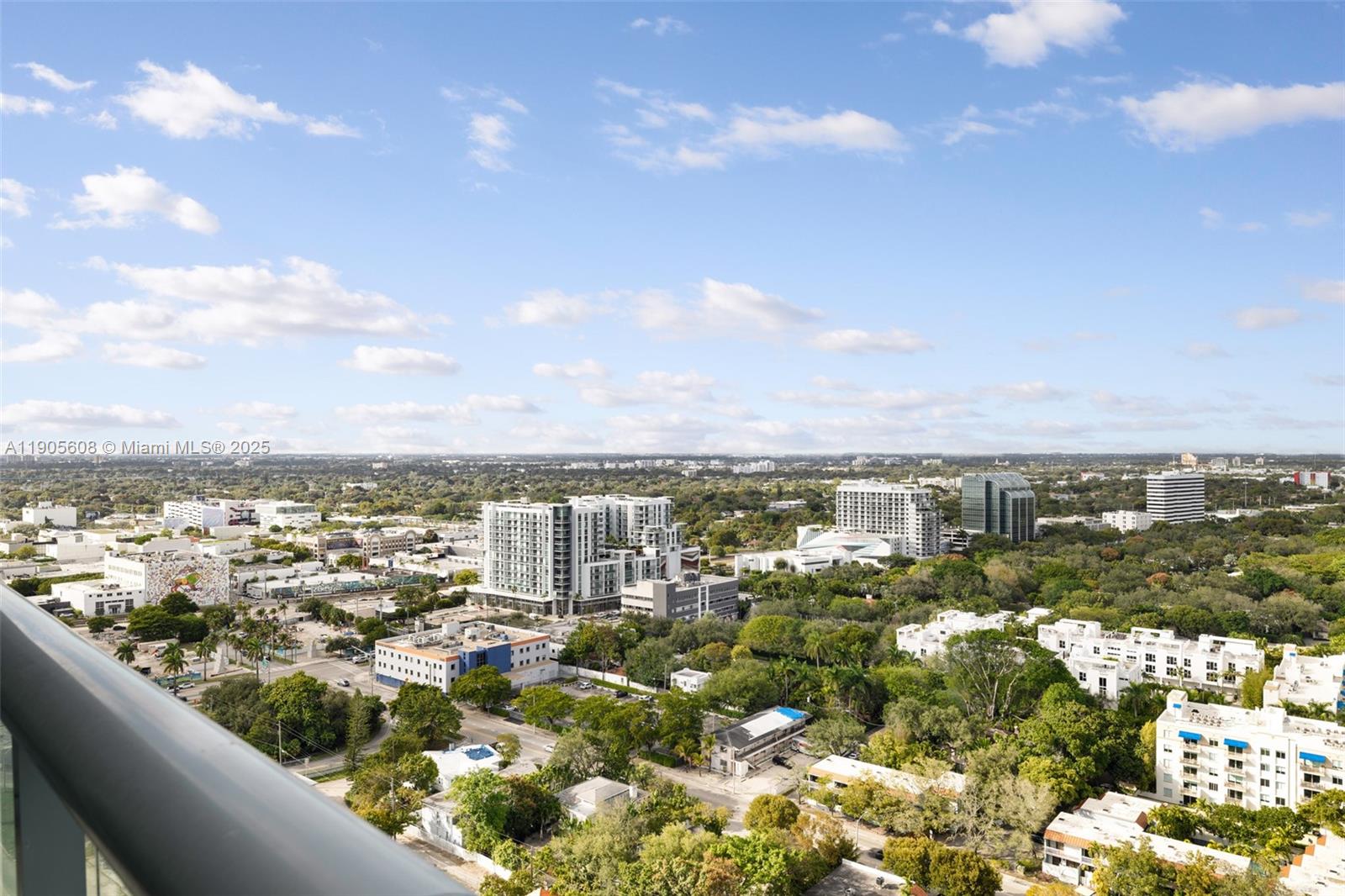 BLUE CONDO - Residential