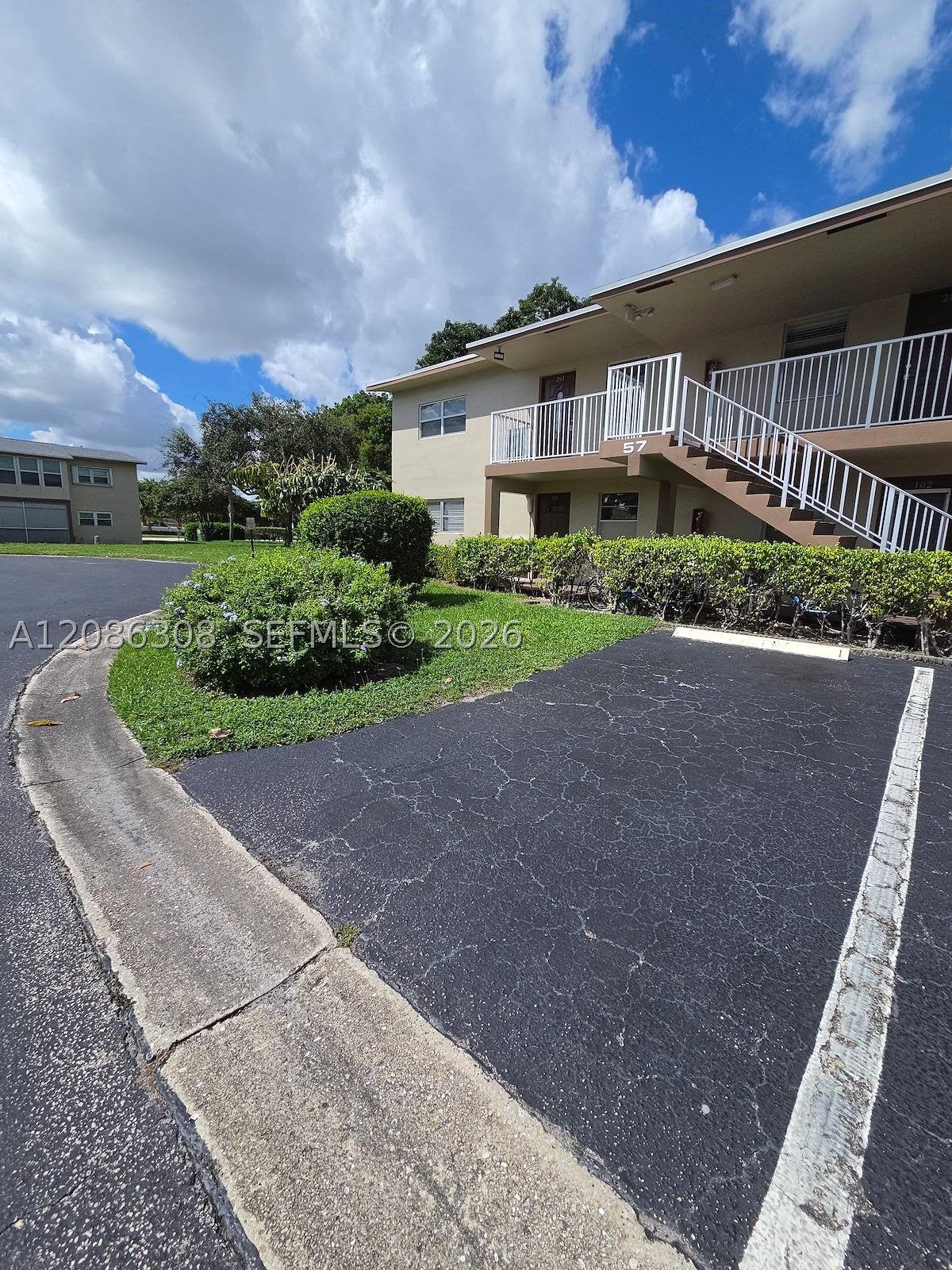 601 NW 79th Ave
