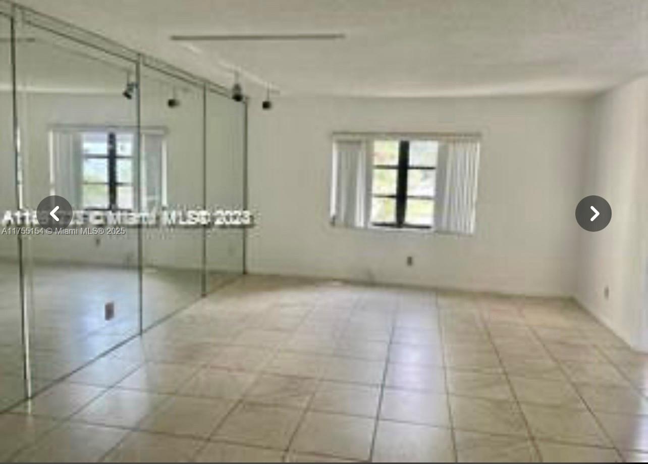 6849 Sw 39th Dr 12-J, Miramar, Broward County, Florida - 3 Bedrooms  
3 Bathrooms - 