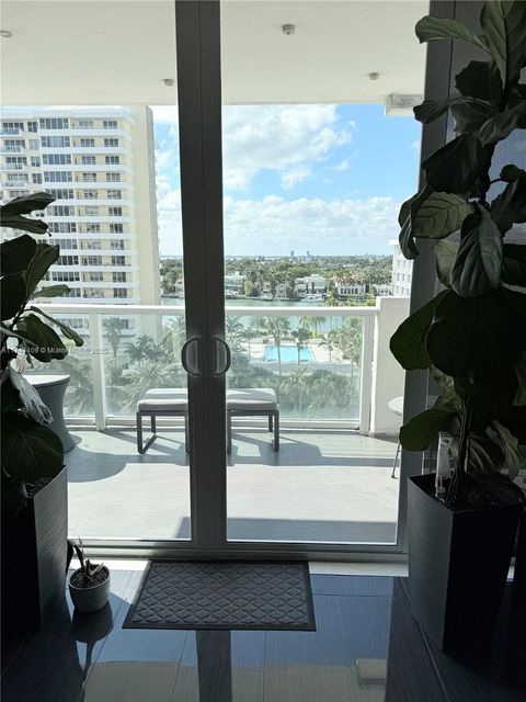 5601 Collins Ave 820 Miami Beach FL 33140