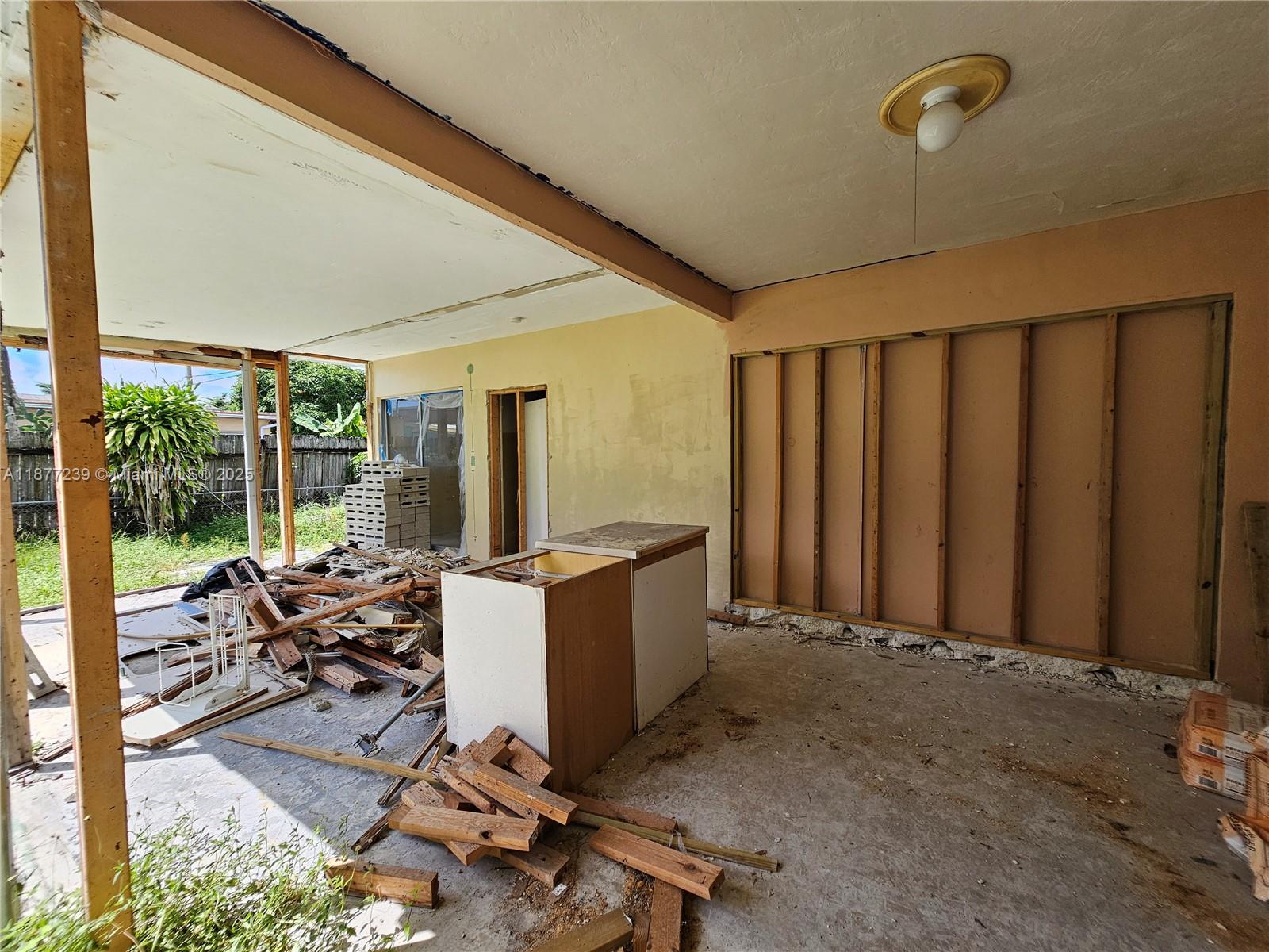 MIRAMAR PARK 2ND ADD - Residential