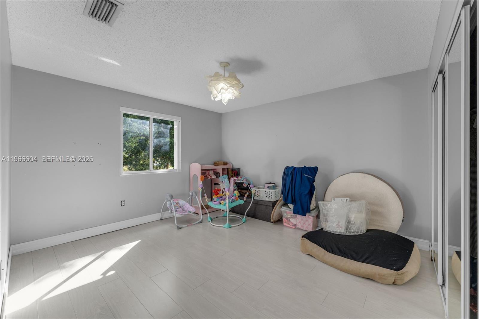 WEITZER HAMMOCKS HOMES SE - Residential