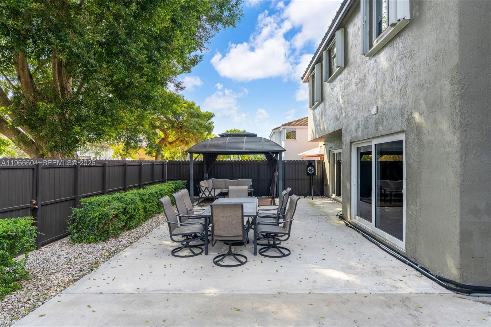 WEITZER HAMMOCKS HOMES SE - Residential