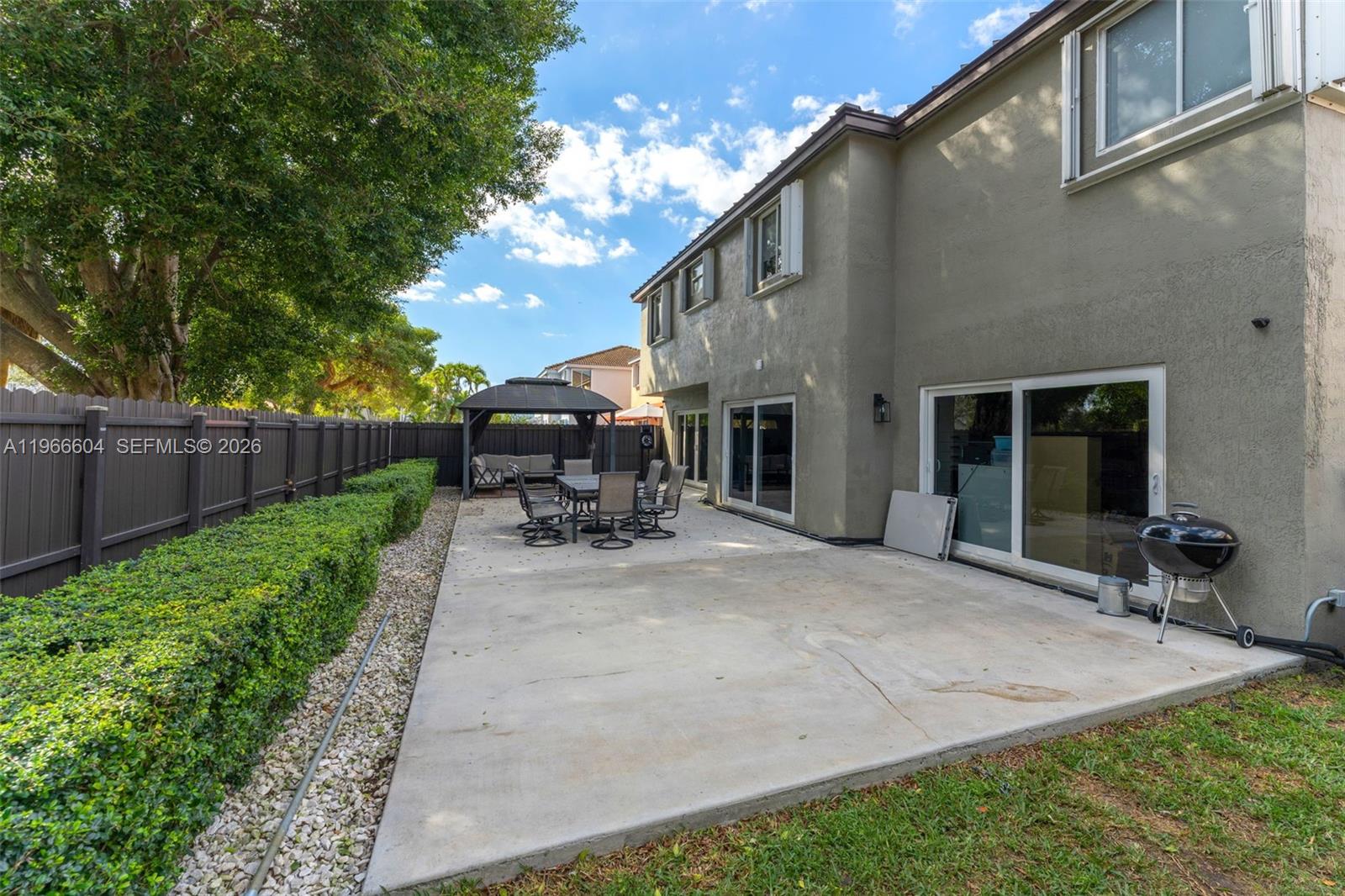 WEITZER HAMMOCKS HOMES SE - Residential