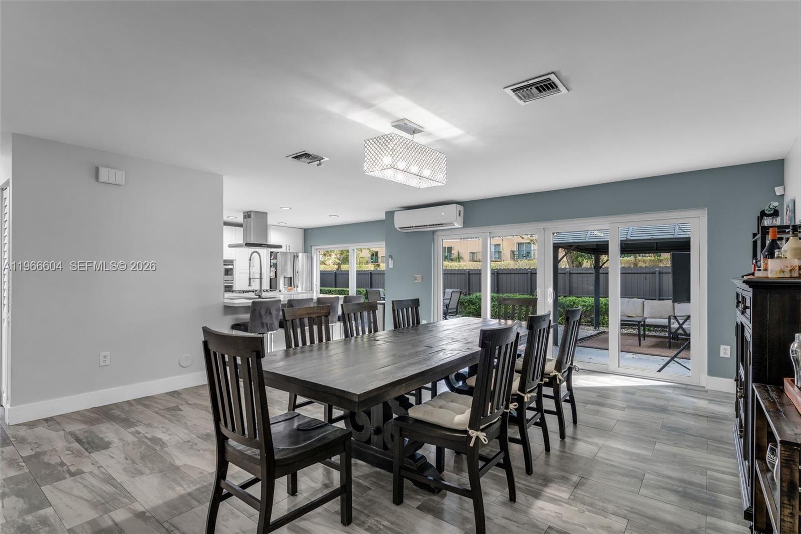 WEITZER HAMMOCKS HOMES SE - Residential