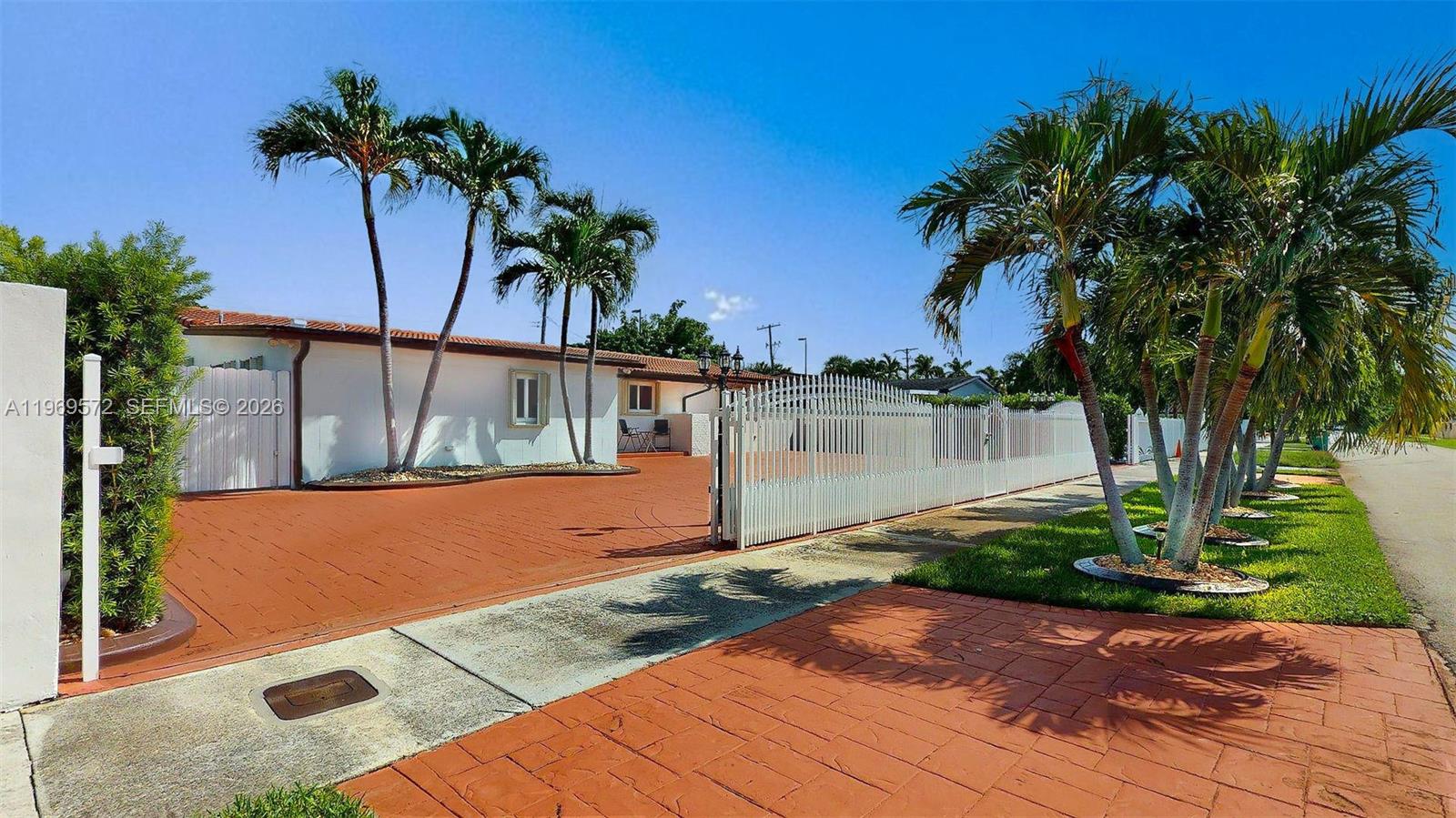 DARLINGTON MANOR - Residential