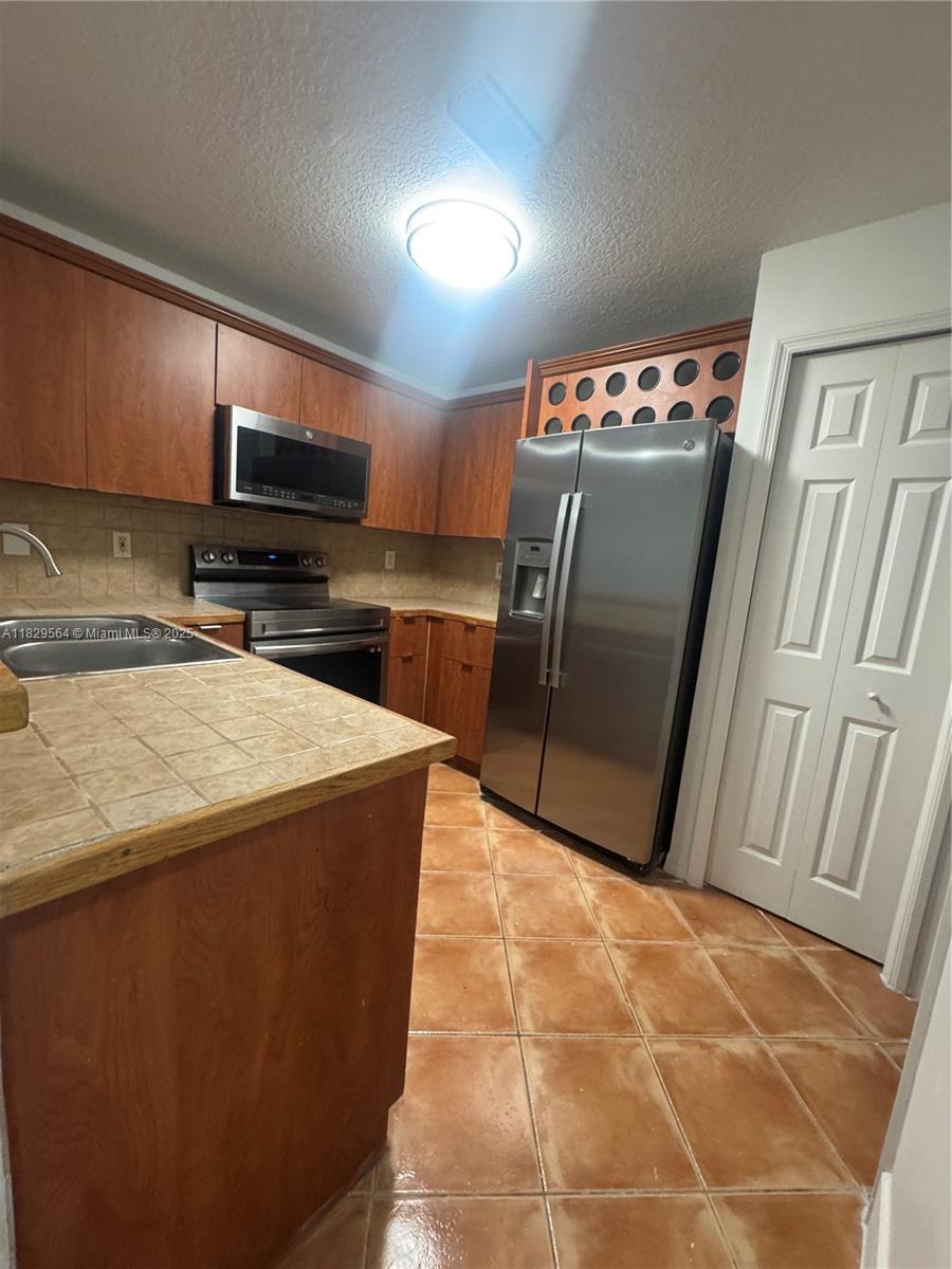 6141 NW 115th Pl 355