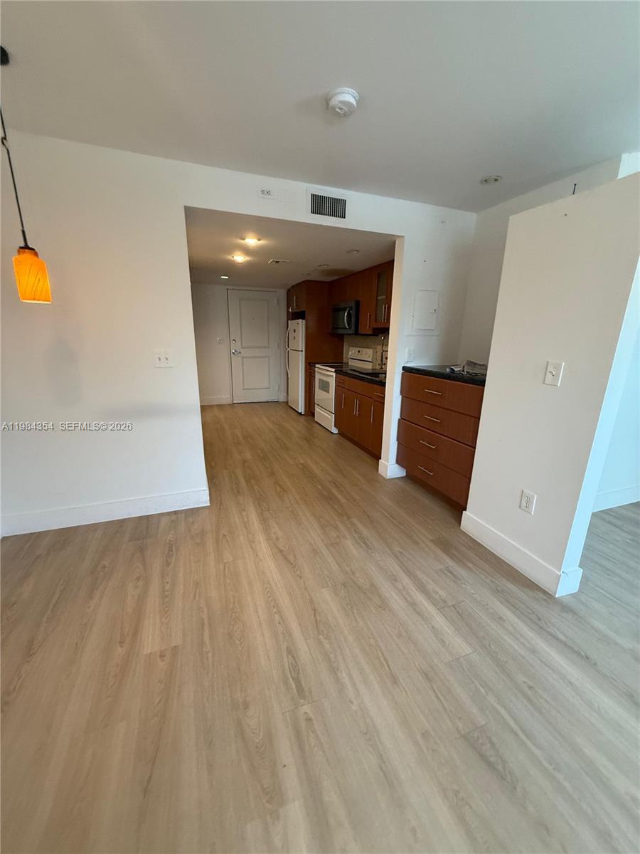 CARVERS SUB - Residential Lease