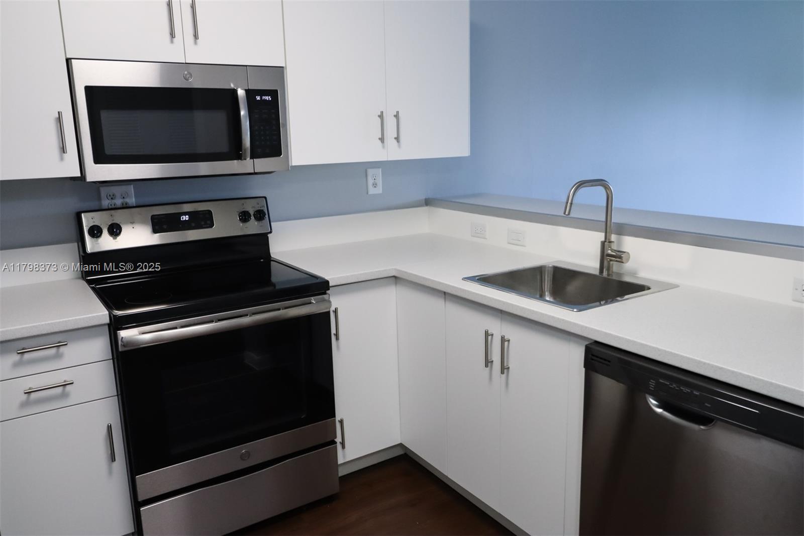 9779 Nob Hill Ct 9779