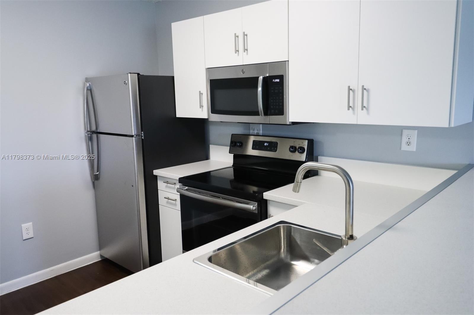 9779 Nob Hill Ct 9779