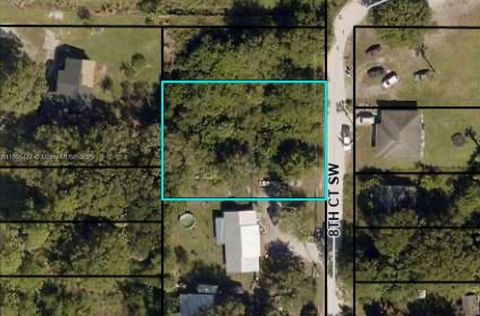 825 8th Ct Vero Beach FL 32962