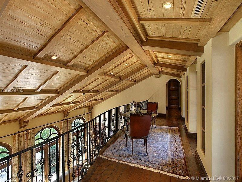 JUPITER ISLAND - Residential