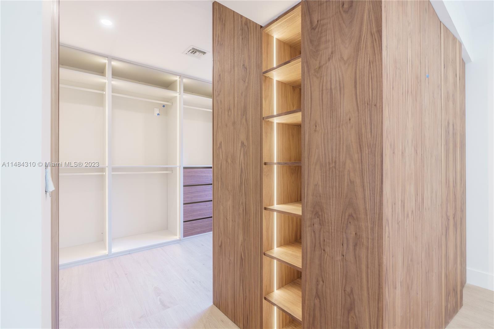 KEYSTONE ISLAND NO 1 - Residential