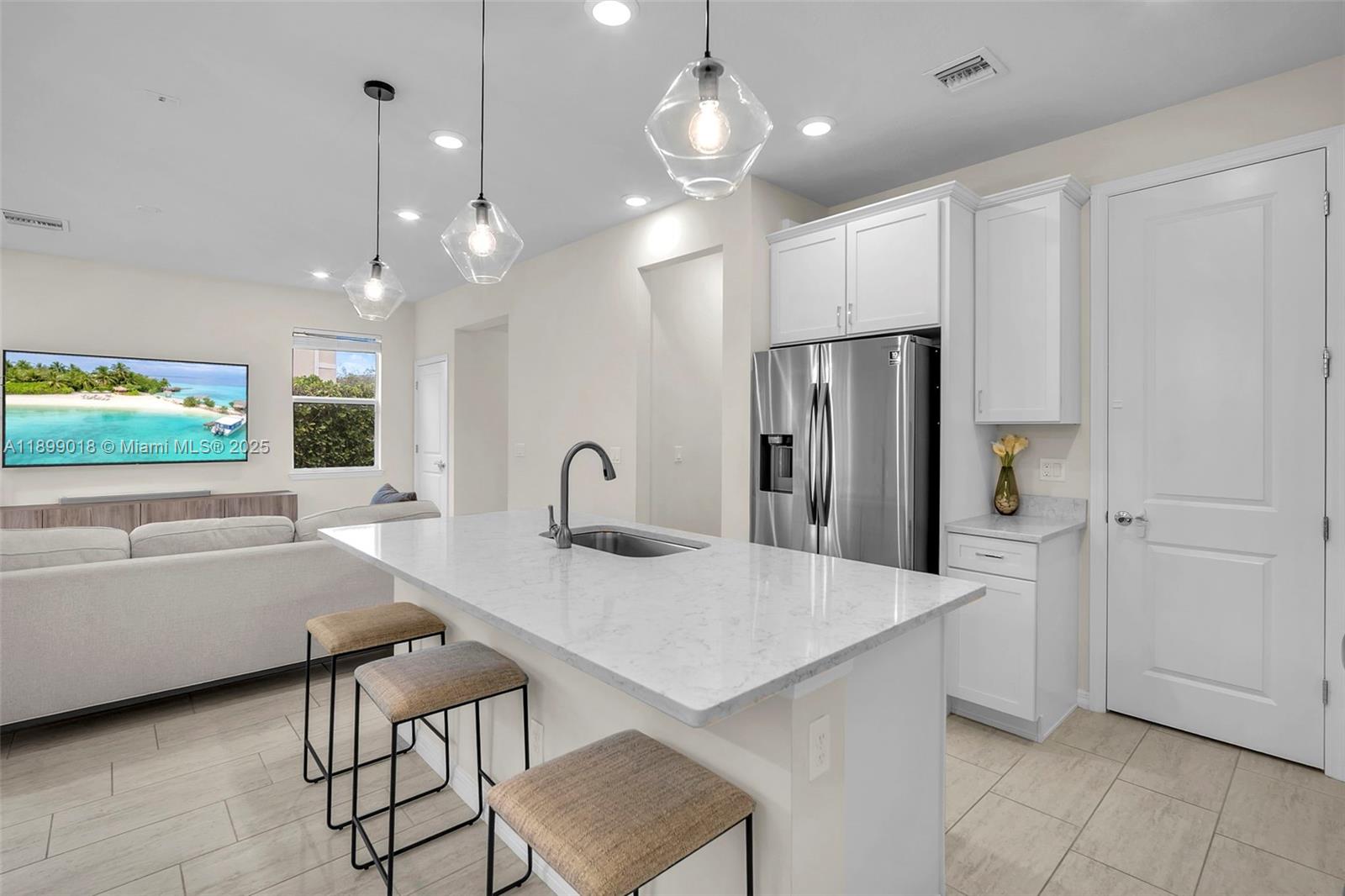 1436 Silk Oak Dr