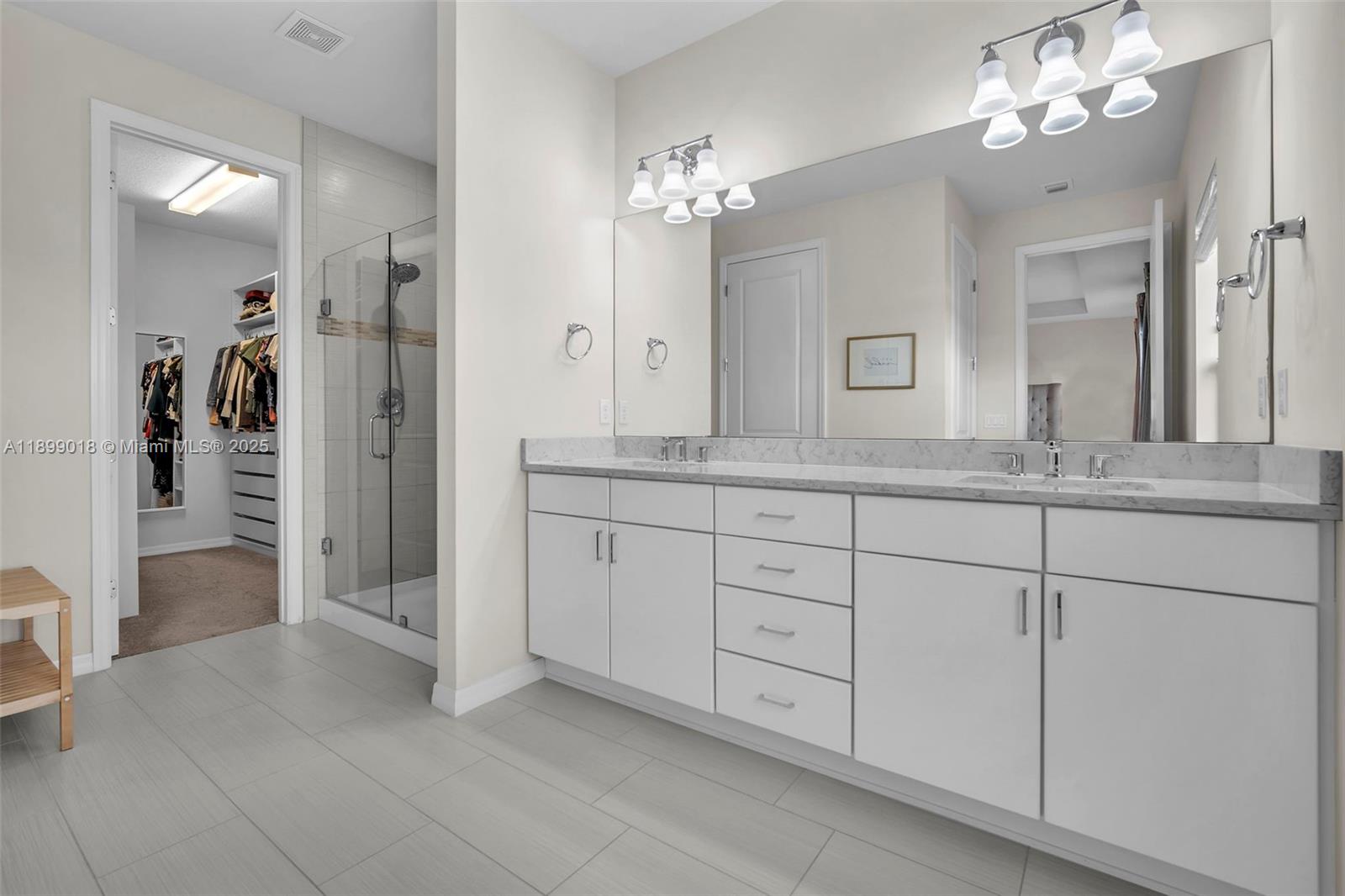 HILLCREST COUNTRY CLUB SO - Residential