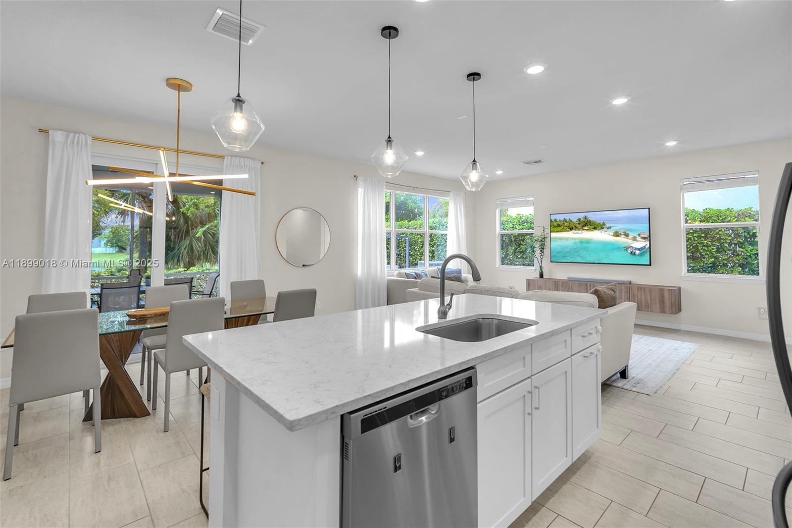 1436 Silk Oak Dr