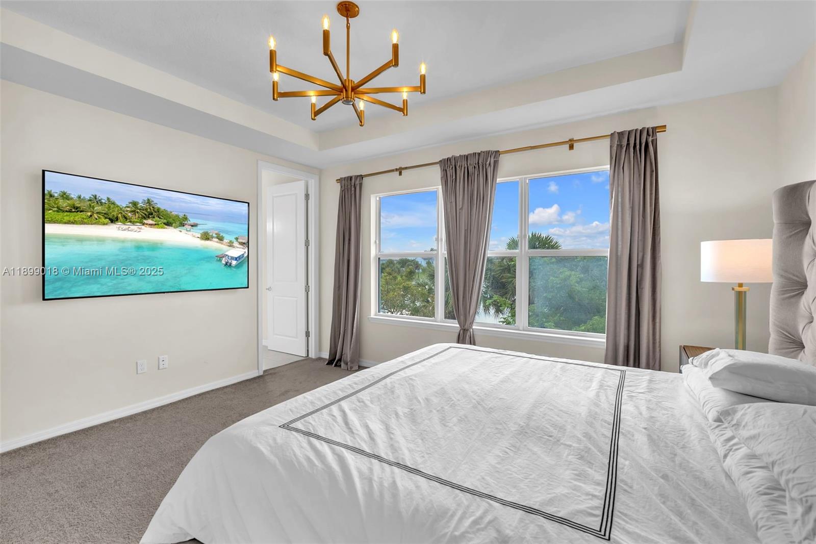 HILLCREST COUNTRY CLUB SO - Residential