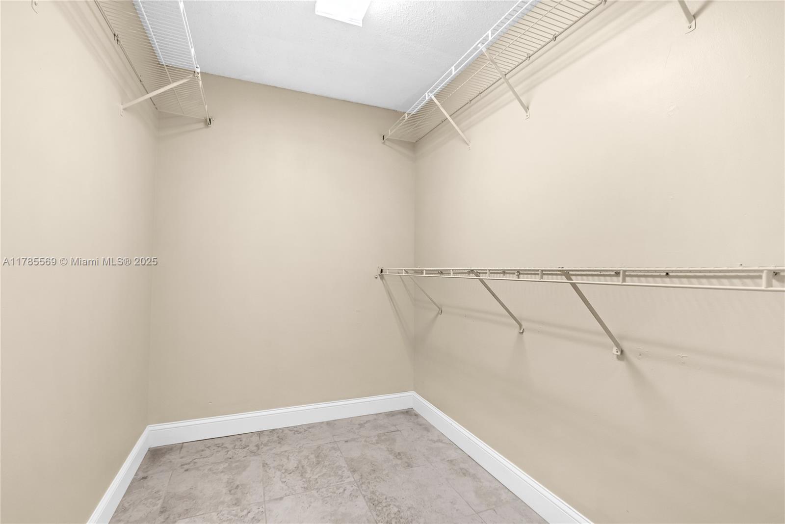 FOREST RIDGE SINGLE FAMIL - Residential Lease