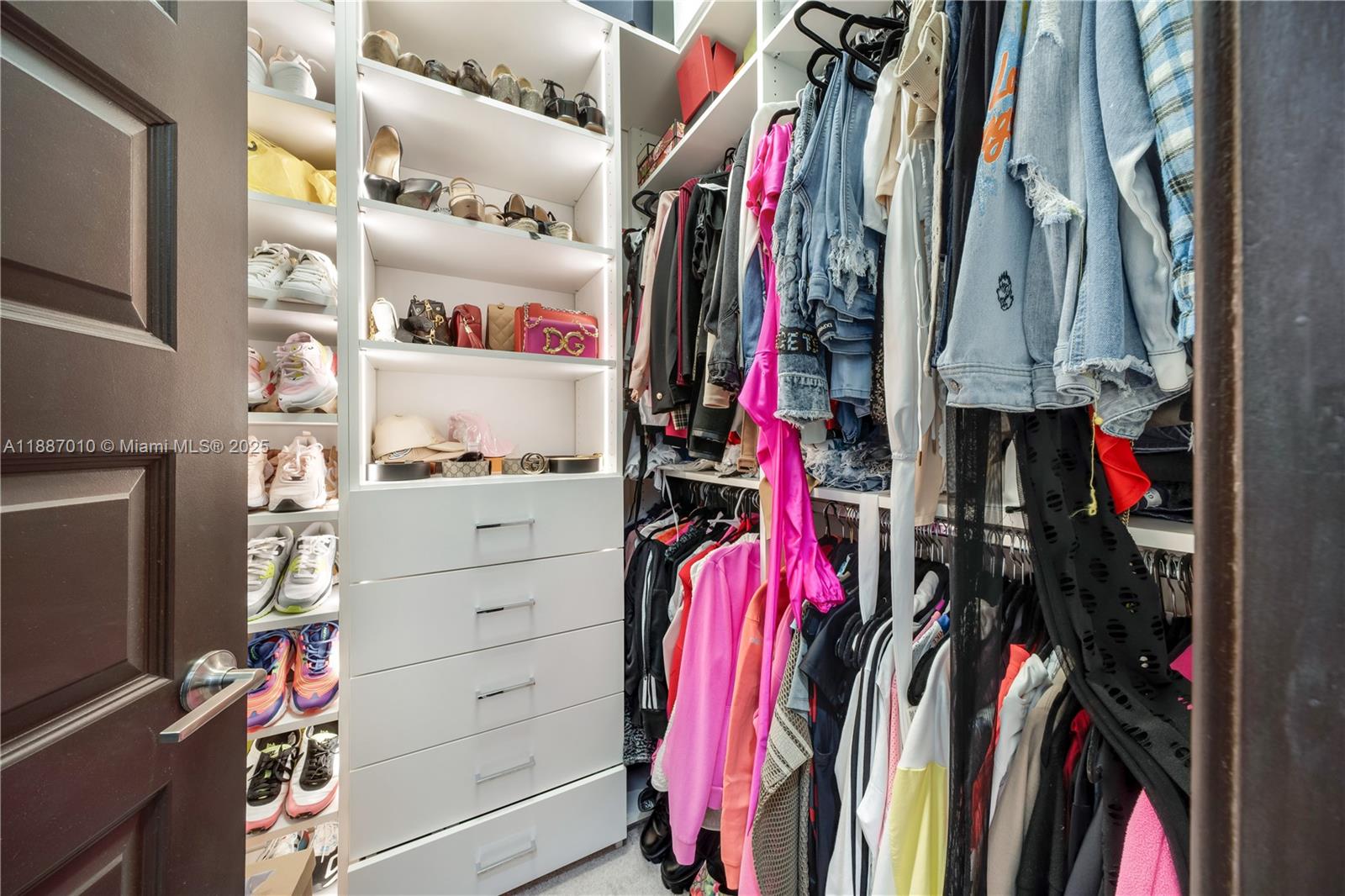 CRESTVIEW WEST - Residential