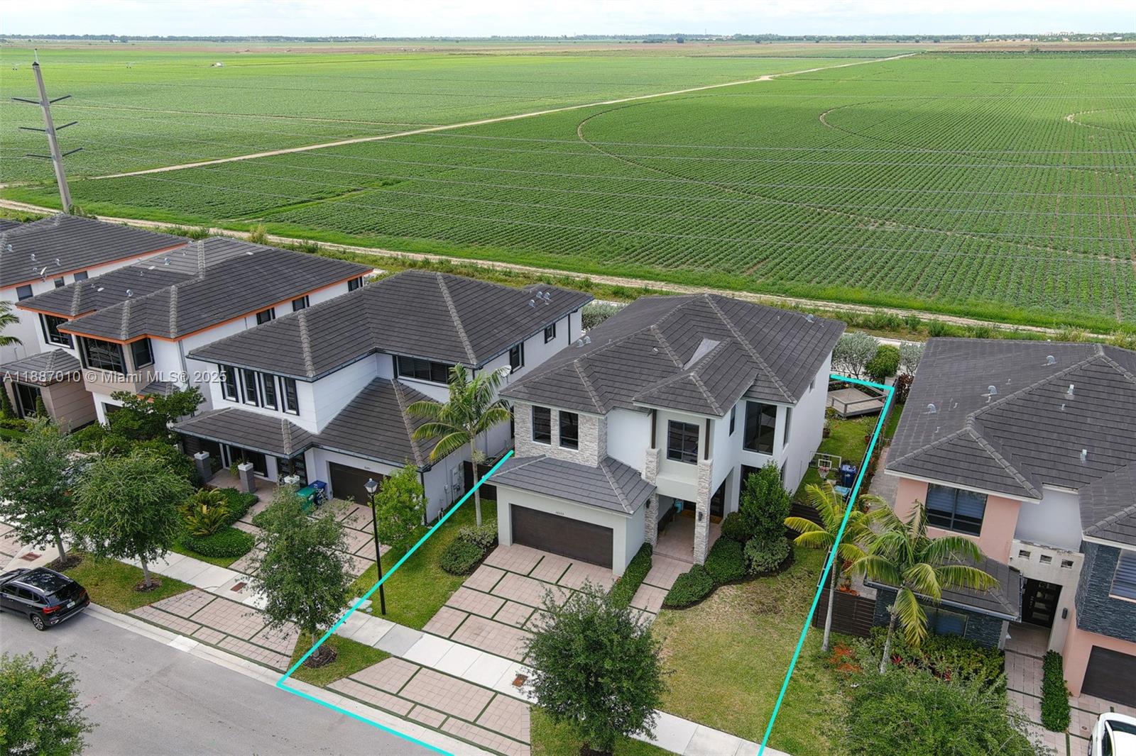 CRESTVIEW WEST - Residential