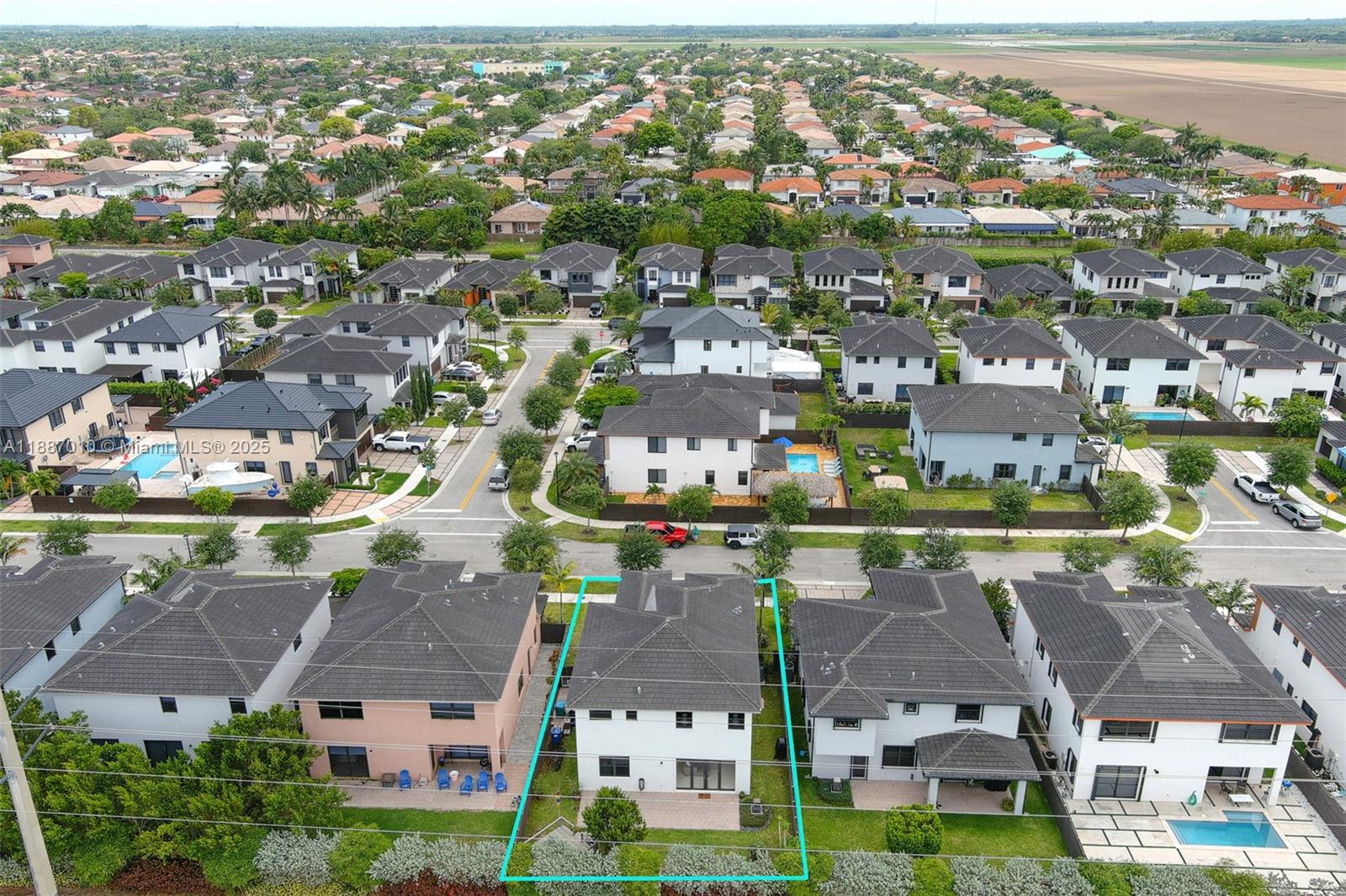 CRESTVIEW WEST - Residential