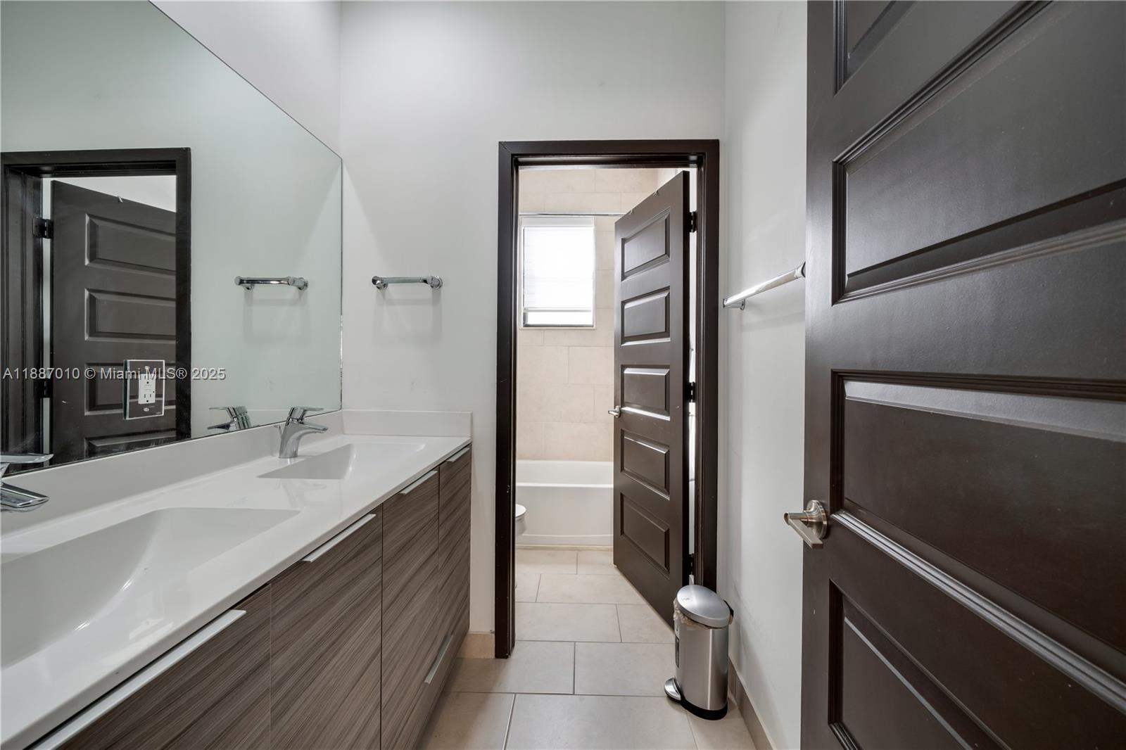 CRESTVIEW WEST - Residential